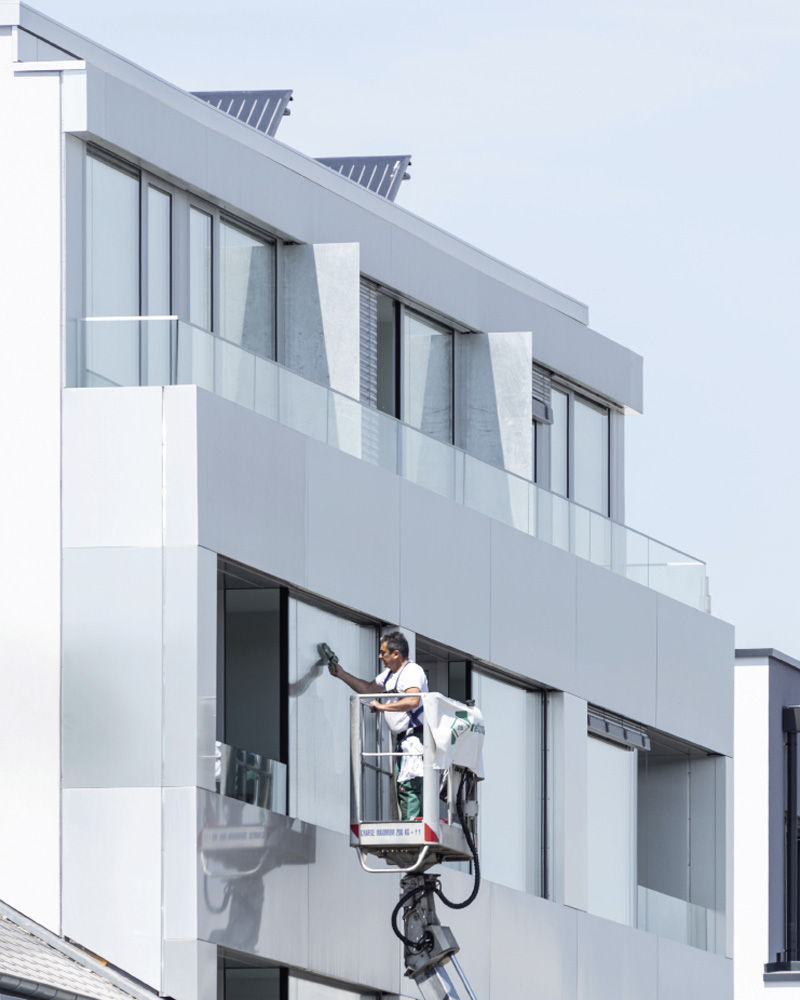 OBAN: Each unit features an outdoor loggia, accessible fromboth the bedroom and the living room.