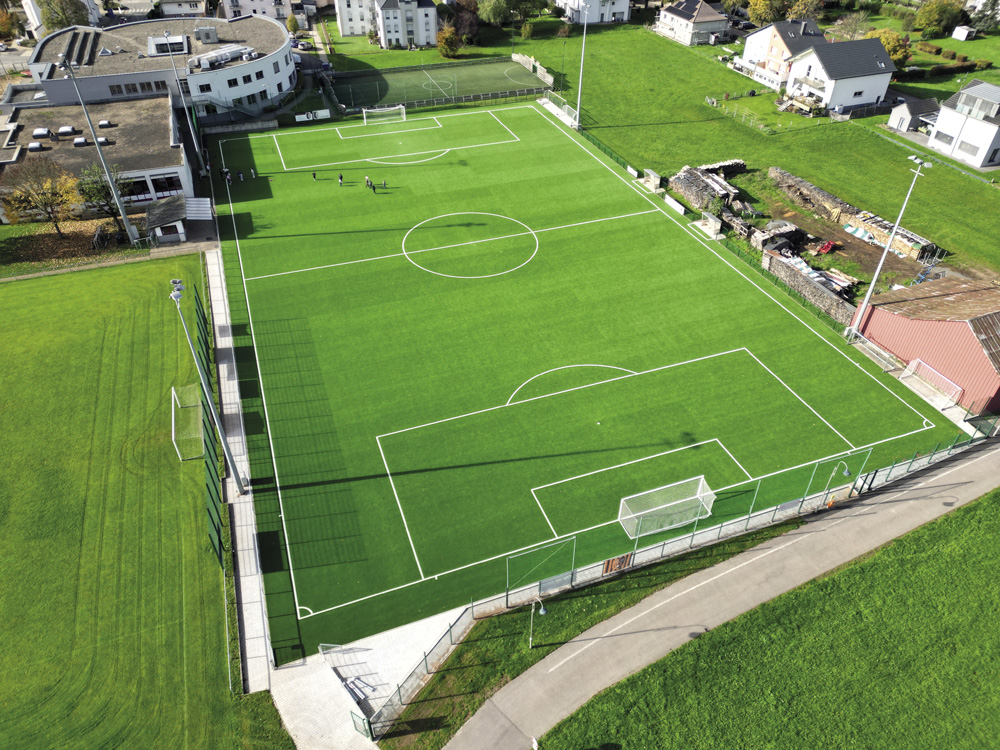 public://import2026/images/IMG1_tr-engineering-ip-10044_renouvellement-du-rev-tement-synth-tique-du-terrain-de-football_opt.jpg