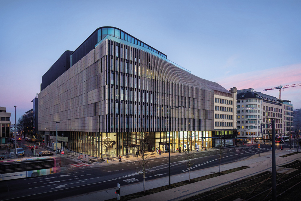 2	POST Headquarters - Bâtiment HELIX Lieu : Luxembourg Gare 