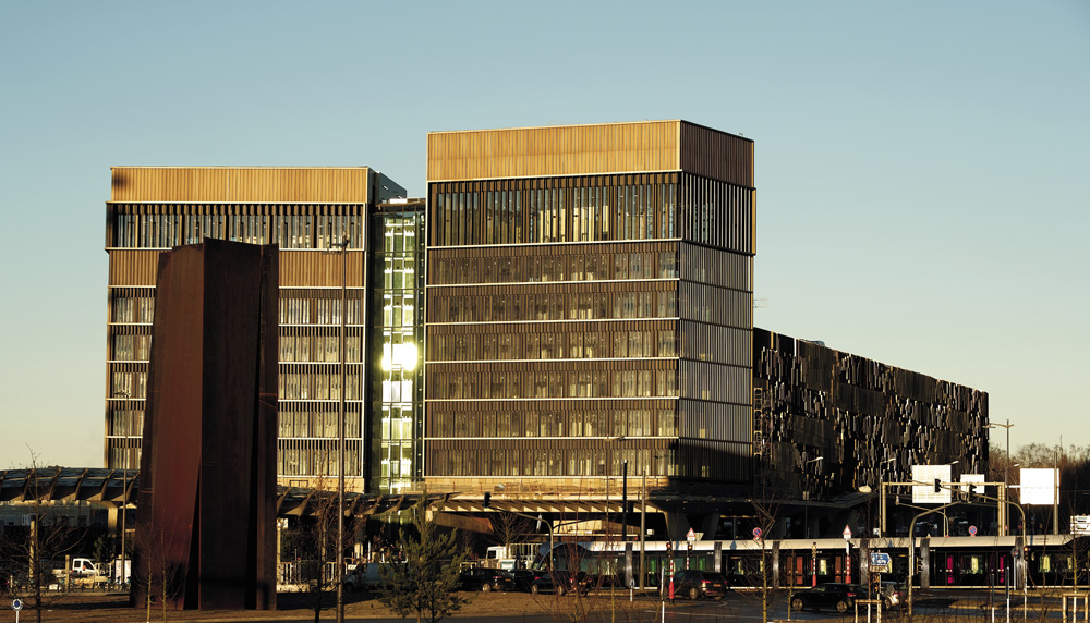 8	Pôle d’Echanges Luxexpo Kirchberg Ministère de la Défense